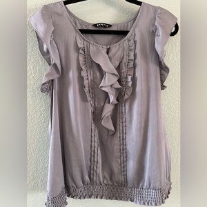 Express Ruffle Front Floral Banded Bottom Top in Gray, Size Large